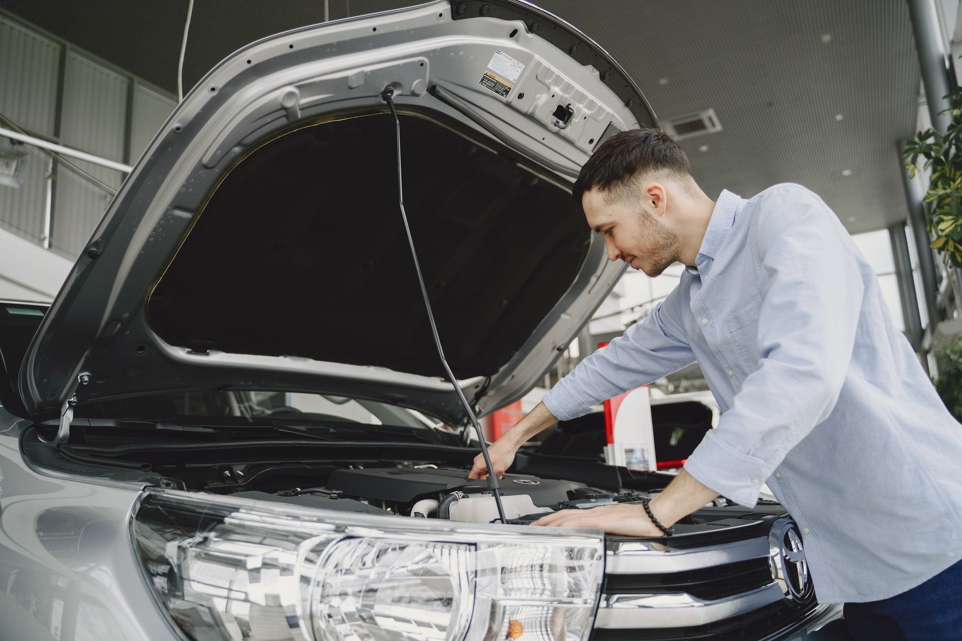 The Pre-Road-Trip Car Check for Summer 2026: The Ten-Minute Inspection That Prevents the £600 Roadside Tow