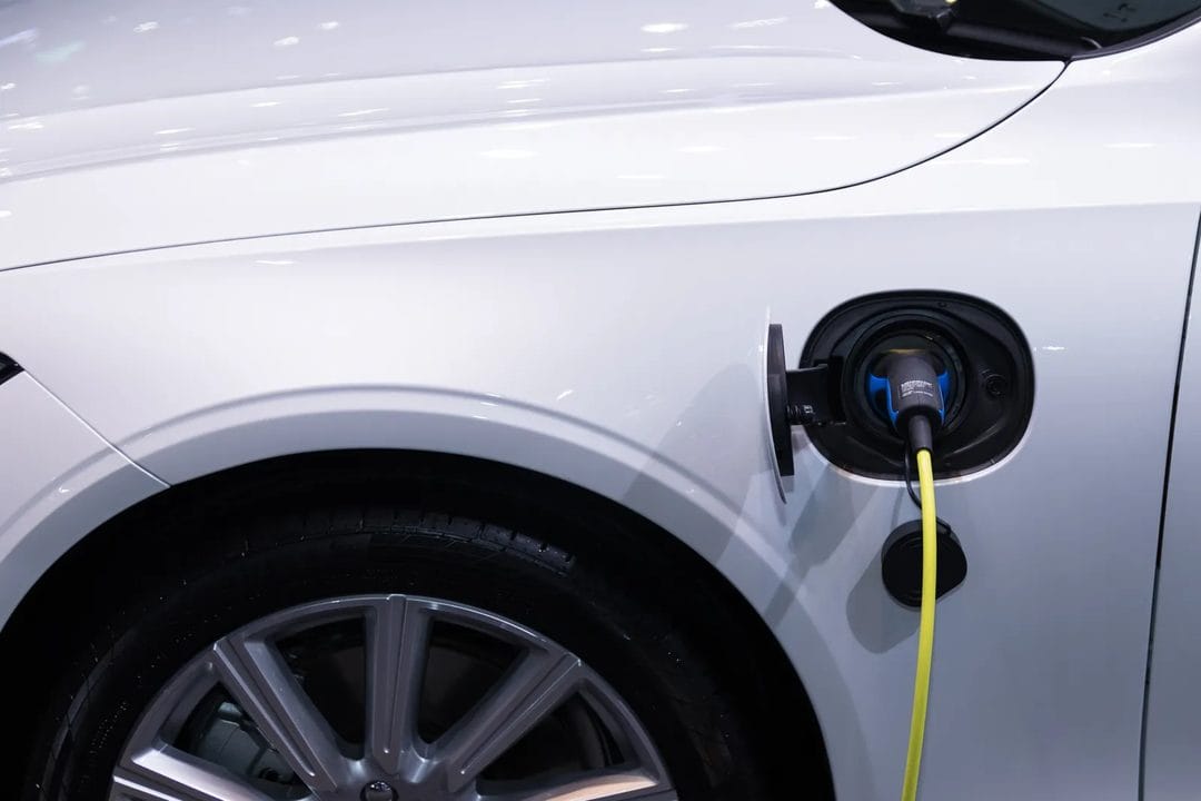What It Actually Costs to Charge an EV in 2026: Home Charging vs Public Fast Chargers, State by State
