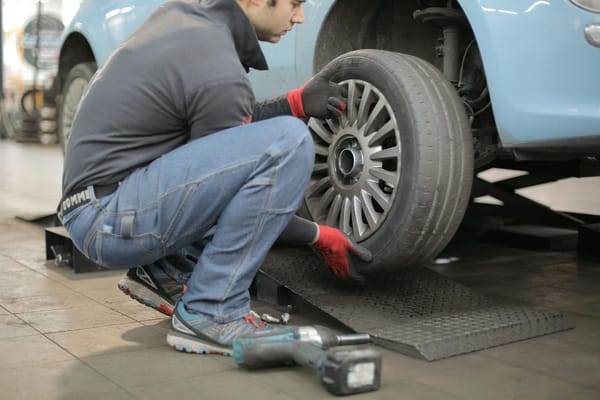 Summer Tyre Switching Mistakes: What Most Men Get Wrong When They Pull Off Winter Rubber in May